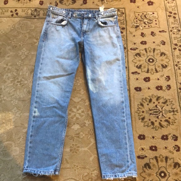 Zara distressed blue jeans with jewel detail - Picture 6 of 6